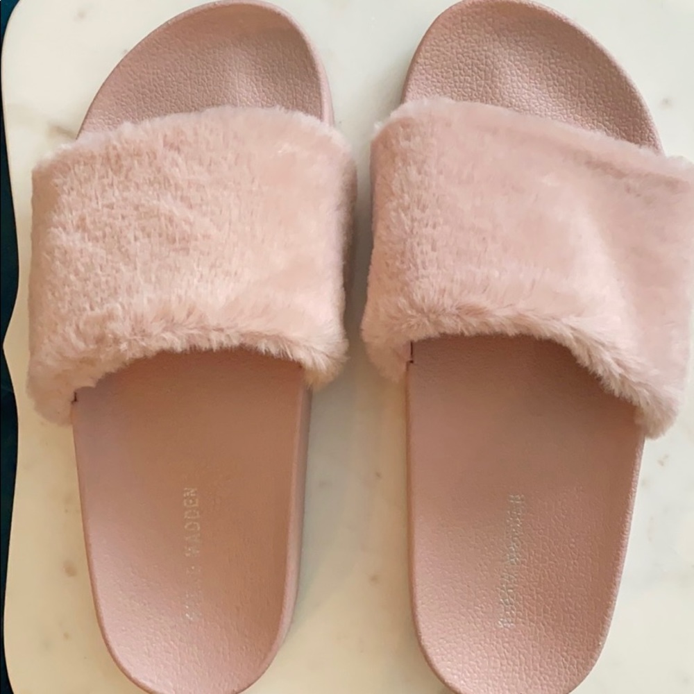 Steve Madden Pink Slides
